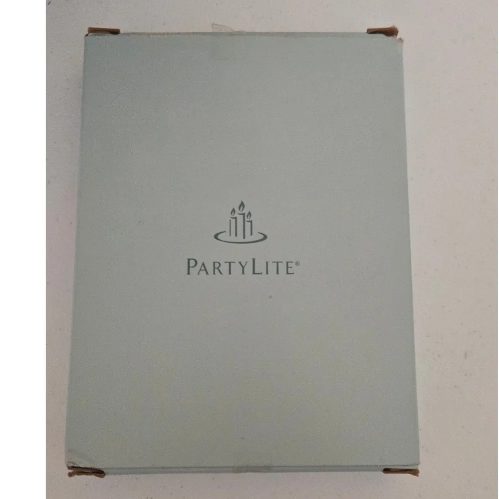 PartyLite 12 Piece Tealight Candles‎ White Unscented Clear Cup Made in USA